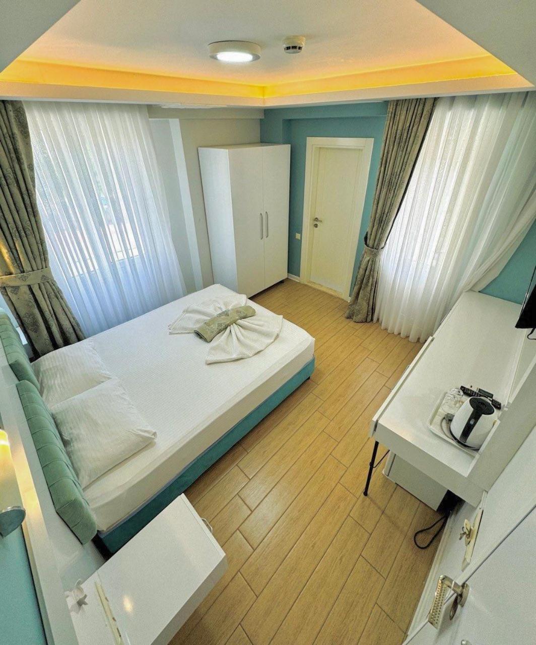 Amsterdam Boutique Hotel เกเมร์ ภายนอก รูปภาพ