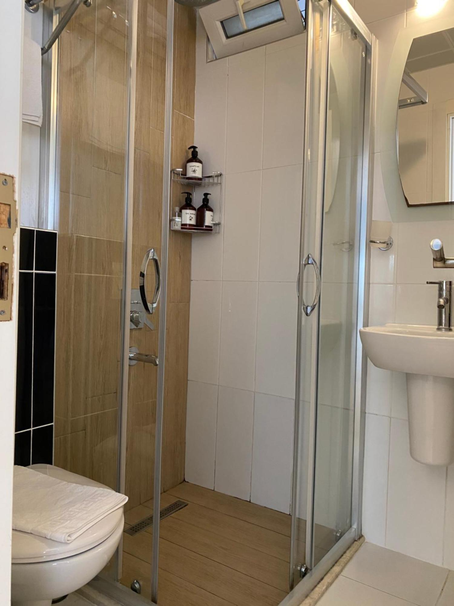 Amsterdam Boutique Hotel เกเมร์ ภายนอก รูปภาพ