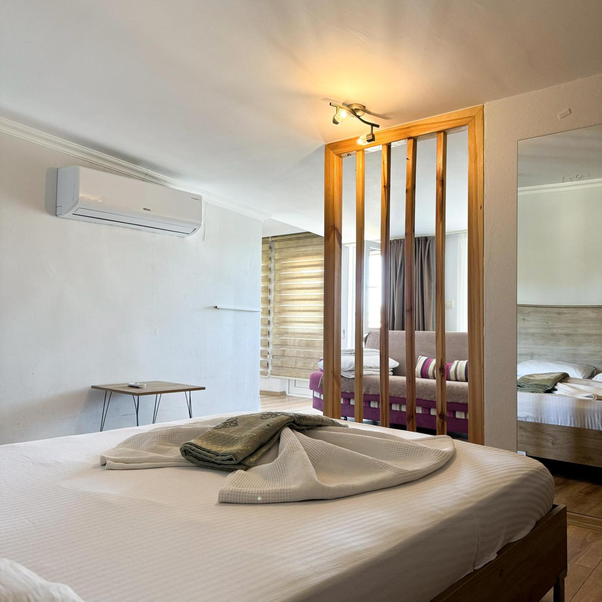Amsterdam Boutique Hotel เกเมร์ ภายนอก รูปภาพ