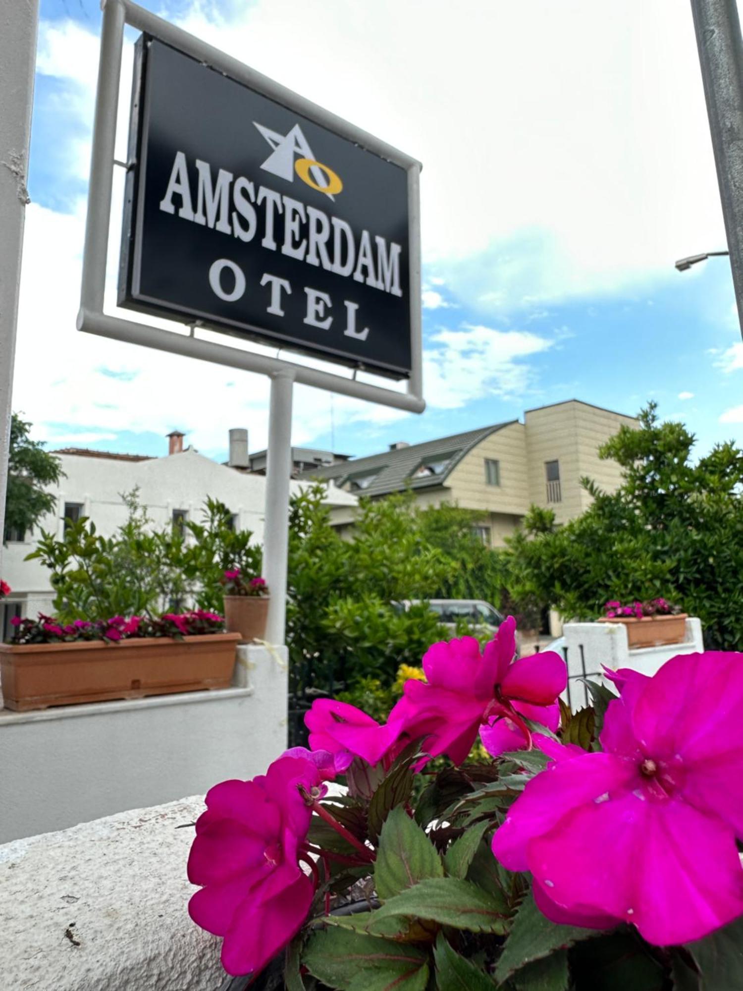 Amsterdam Boutique Hotel เกเมร์ ภายนอก รูปภาพ