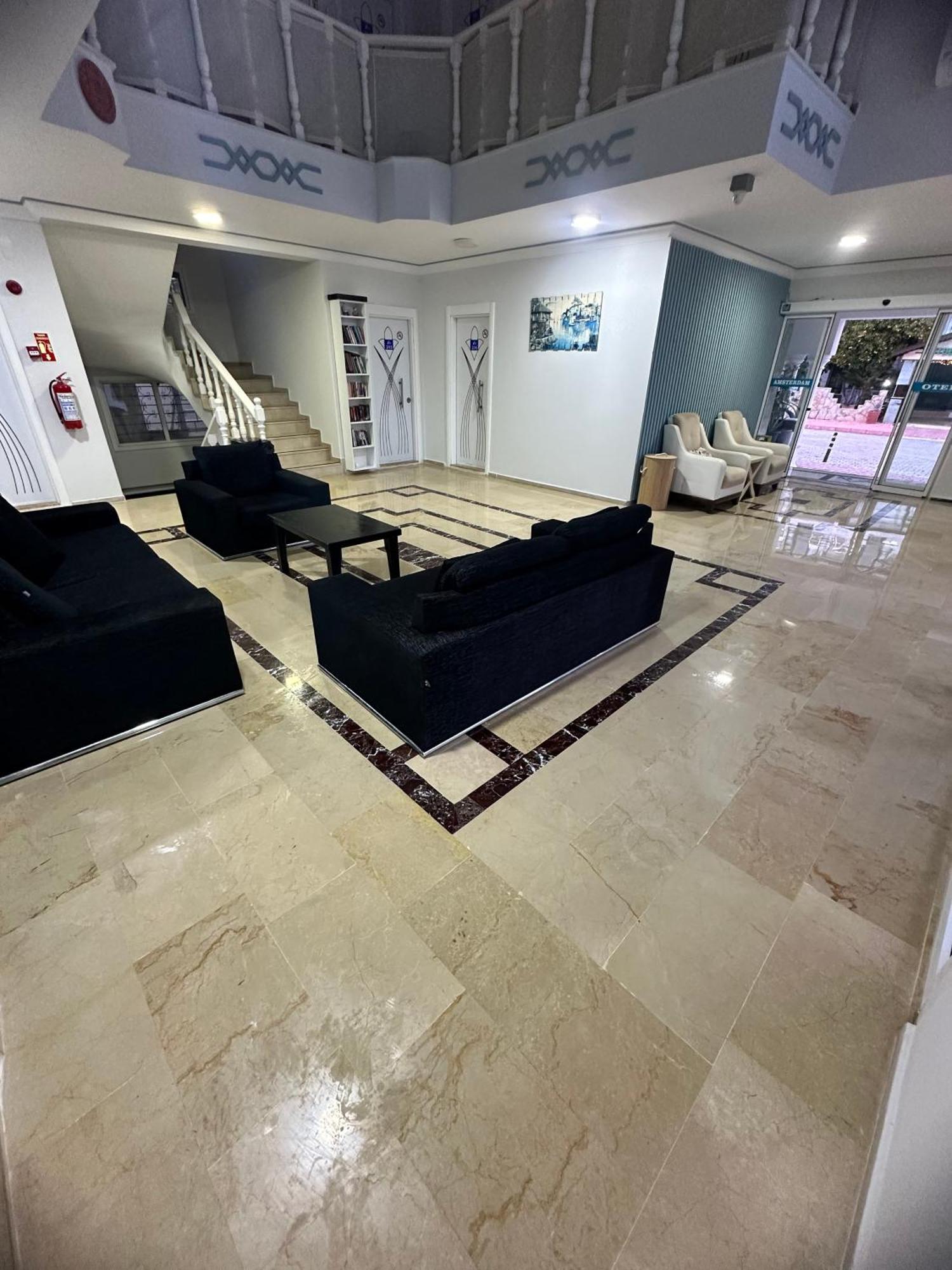 Amsterdam Boutique Hotel เกเมร์ ภายนอก รูปภาพ